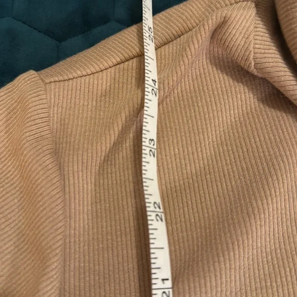 L'AGENCE  Turtleneck Sweater very soft 
Great for spring and fall. - Picture 9 of 9